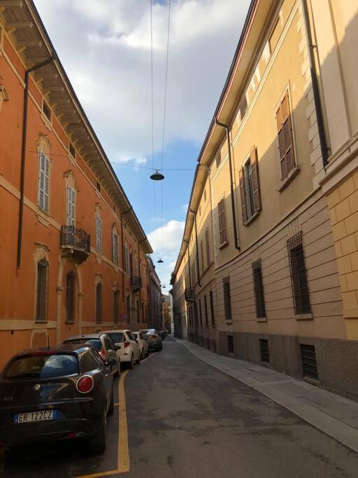 Loft Teatro Politeama - Intero Appartamento In Centro Storico Con Vista Cremona Luaran gambar